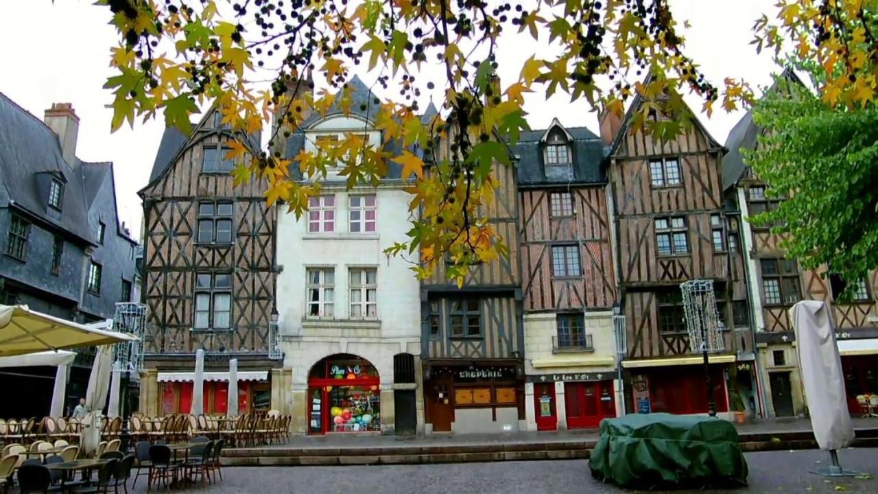 Le Balzac / Colbert - Bord De Loire Daire Tours Dış mekan fotoğraf